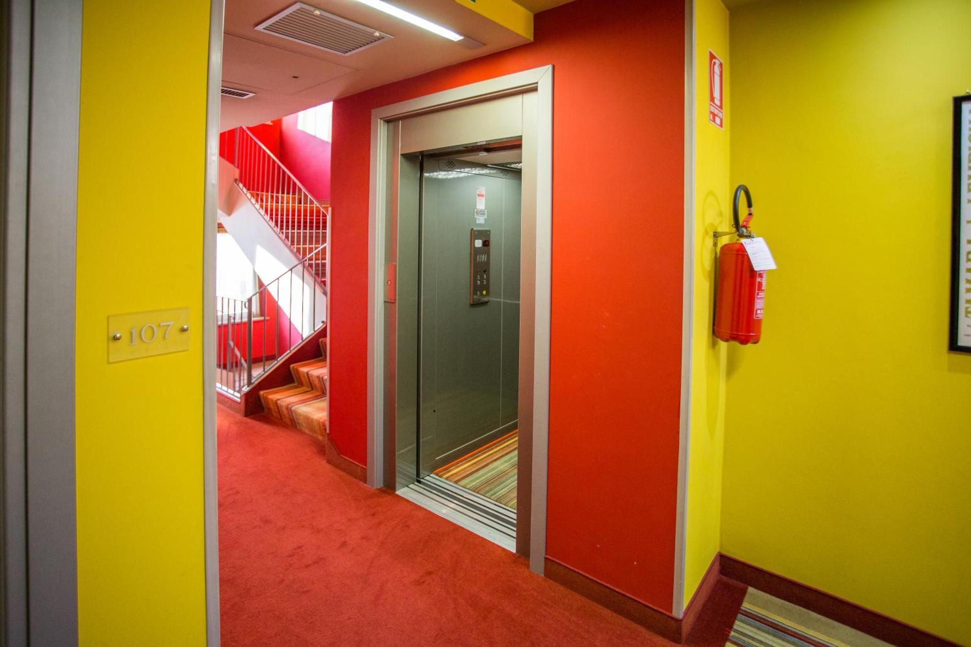 Hotel Fortyfive Ківассо Екстер'єр фото