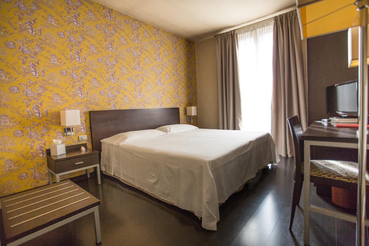 Hotel Fortyfive Ківассо Екстер'єр фото