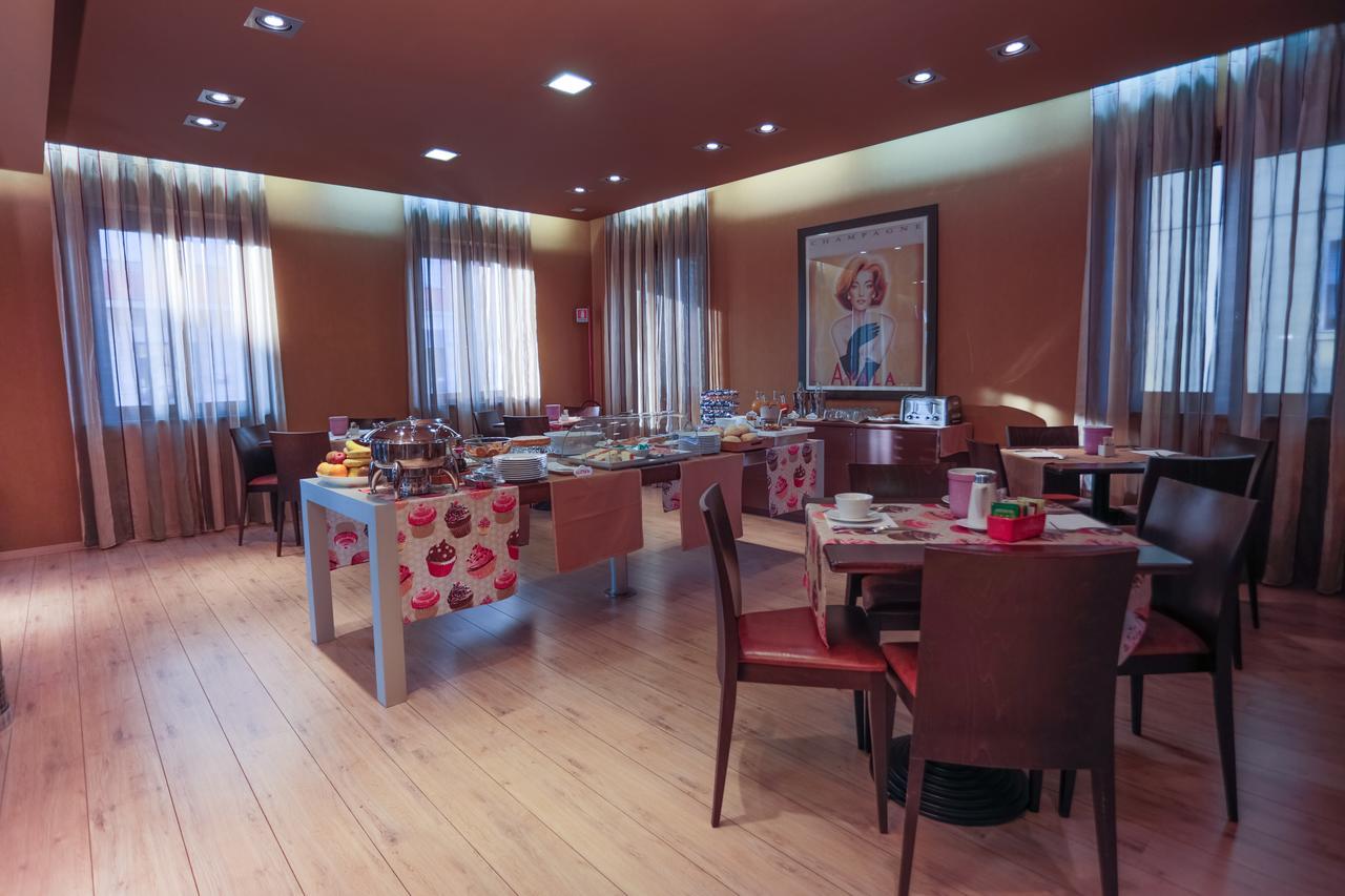 Hotel Fortyfive Ківассо Екстер'єр фото