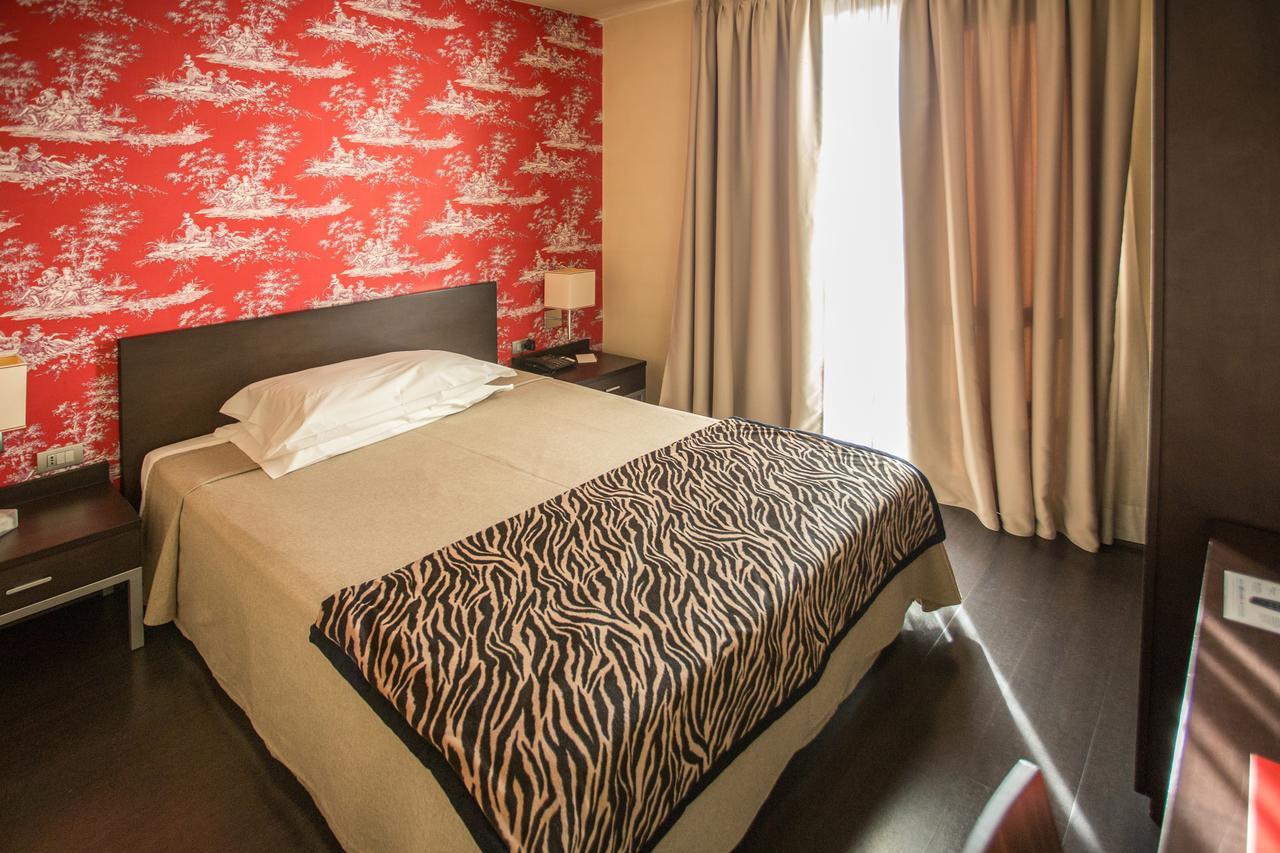 Hotel Fortyfive Ківассо Екстер'єр фото