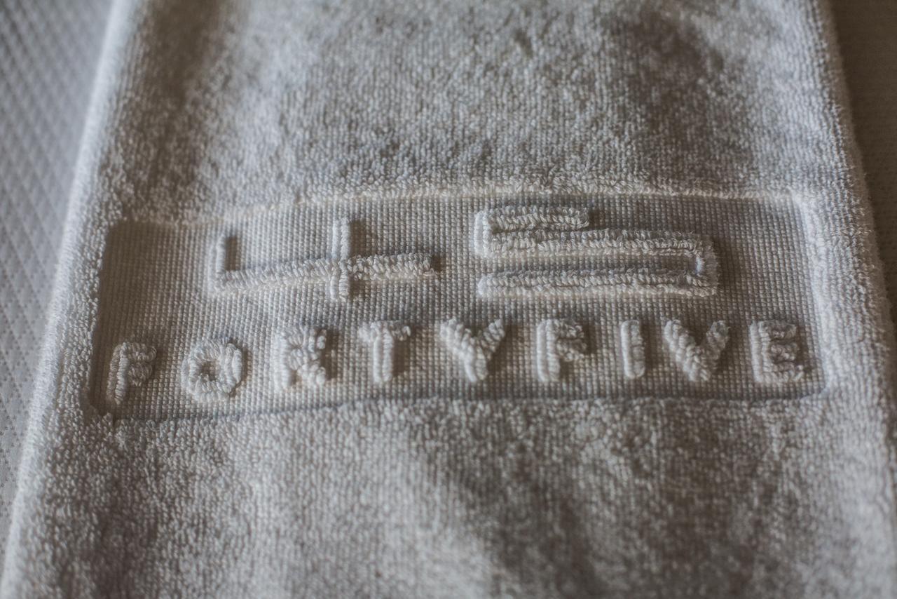 Hotel Fortyfive Ківассо Екстер'єр фото